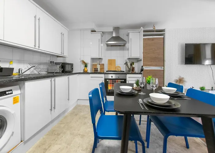 New! 2-Bedroom Apartment In Trendy Brick Lane