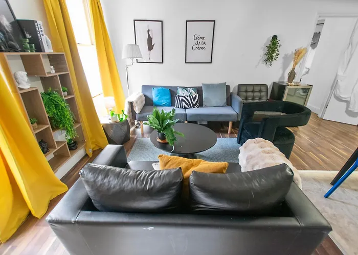 New! 2-Bedroom Apartment In Trendy Brick Lane